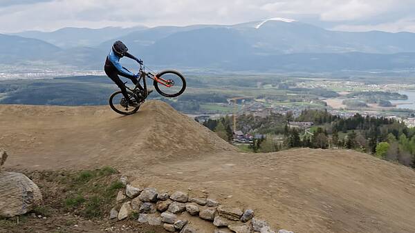 Mountainbiker am Jumpgartner Trail