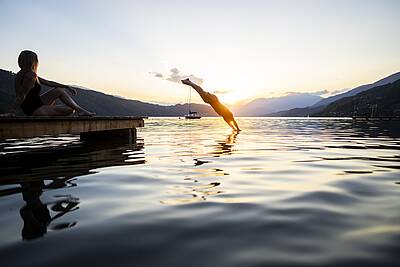 Zeit zu zweit am Steg und Sprung in den Millstaetter See