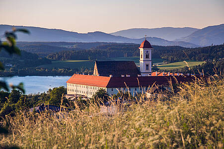 Stift St. Georgenam Längsee